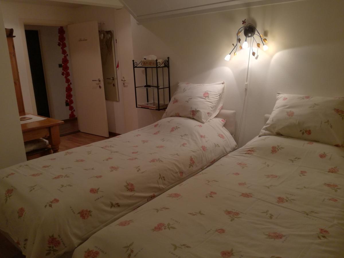 La Rose Bed & Breakfast NeerNeerpelt Екстериор снимка