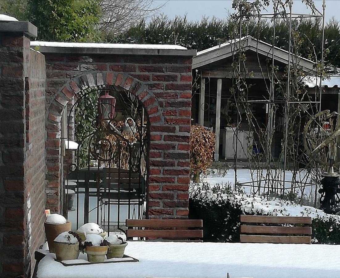 La Rose Bed & Breakfast NeerNeerpelt Екстериор снимка
