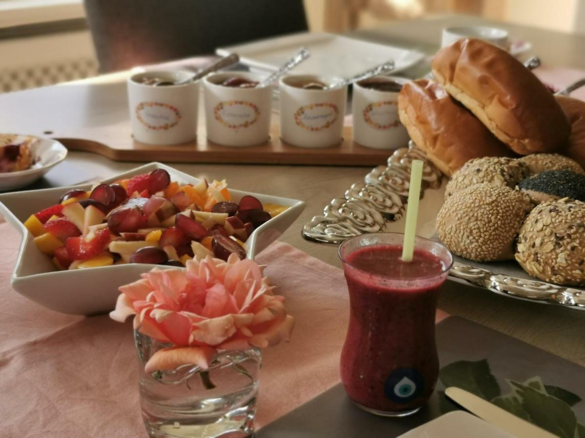 La Rose Bed & Breakfast NeerNeerpelt Екстериор снимка